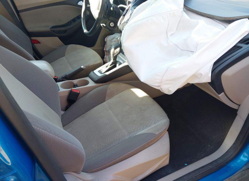 Photo 5 of 2014 Ford Focus SE (VIN 1FADP3K24EL173349)