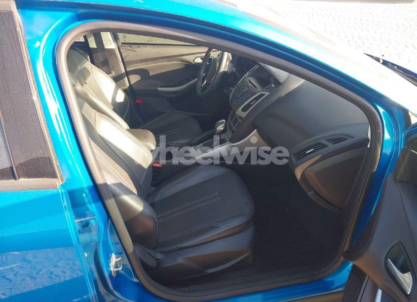 Photo 5 of 2014 Ford Focus SE (VIN 1FADP3K24EL180382)