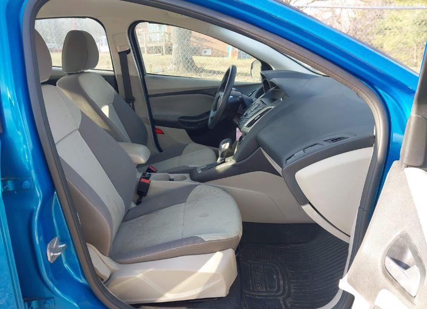 Photo 5 of 2014 Ford Focus SE (VIN 1FADP3K24EL181046)