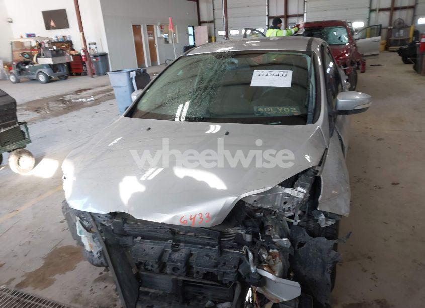 Photo 13 of 2014 Ford Focus SE (VIN 1FADP3K24EL206799)