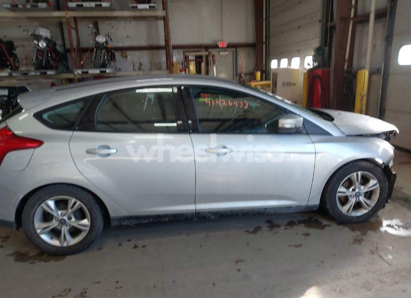 Photo 14 of 2014 Ford Focus SE (VIN 1FADP3K24EL206799)