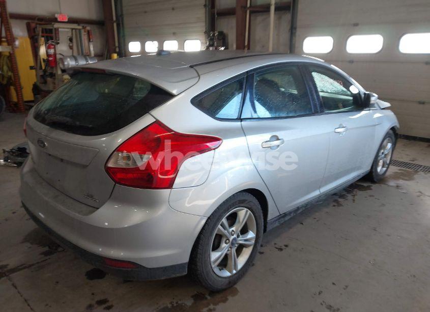 Photo 4 of 2014 Ford Focus SE (VIN 1FADP3K24EL206799)