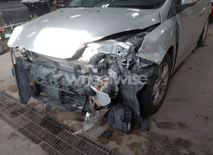 Photo 6 of 2014 Ford Focus SE (VIN 1FADP3K24EL206799)