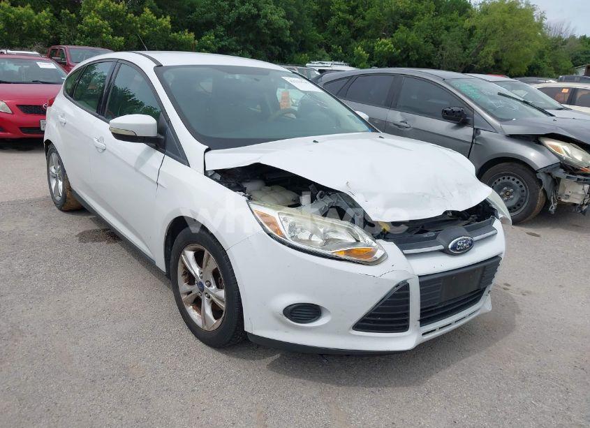2014 Ford Focus SE (VIN 1FADP3K24EL209329) main photo