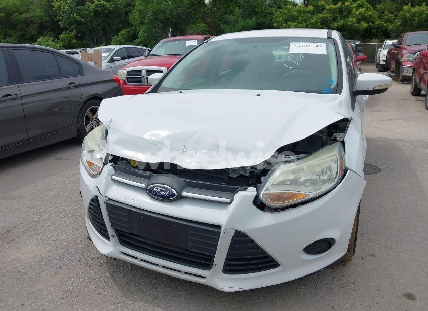 Photo 6 of 2014 Ford Focus SE (VIN 1FADP3K24EL209329)