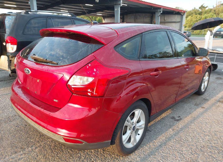 Photo 4 of 2014 Ford Focus SE (VIN 1FADP3K24EL238278)