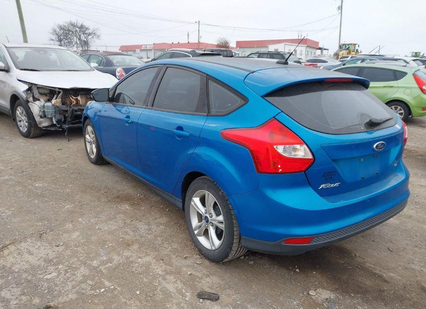 Photo 3 of 2014 Ford Focus SE (VIN 1FADP3K24EL242993)