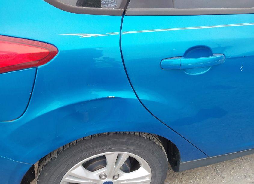 Photo 6 of 2014 Ford Focus SE (VIN 1FADP3K24EL242993)