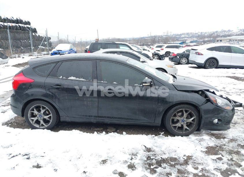 Photo 13 of 2014 Ford Focus SE (VIN 1FADP3K24EL243464)