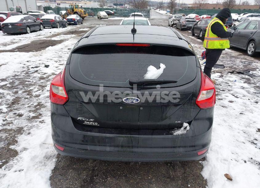 Photo 16 of 2014 Ford Focus SE (VIN 1FADP3K24EL243464)