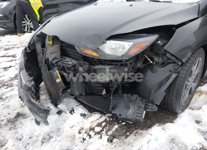 Photo 6 of 2014 Ford Focus SE (VIN 1FADP3K24EL243464)