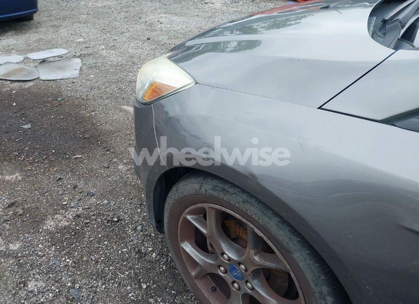 Photo 12 of 2014 Ford Focus SE (VIN 1FADP3K24EL302383)