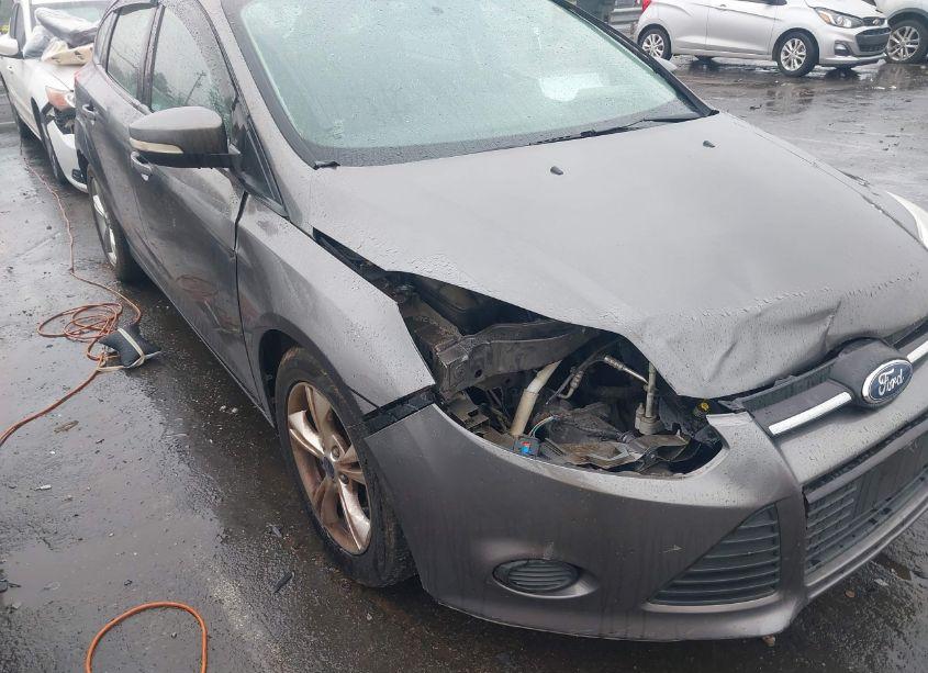 Photo 17 of 2014 Ford Focus SE (VIN 1FADP3K24EL304456)