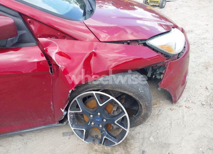 Photo 12 of 2014 Ford Focus SE (VIN 1FADP3K24EL367945)