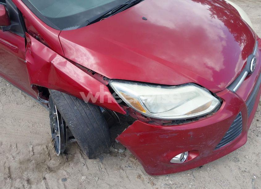 Photo 13 of 2014 Ford Focus SE (VIN 1FADP3K24EL367945)