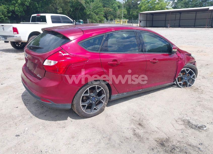 Photo 4 of 2014 Ford Focus SE (VIN 1FADP3K24EL367945)