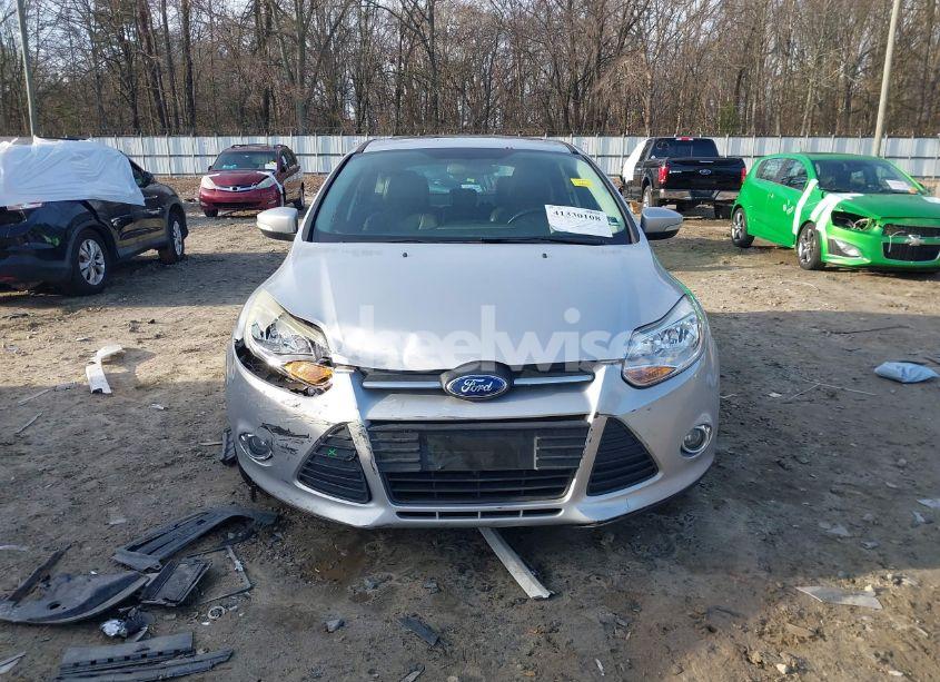 Photo 12 of 2014 Ford Focus SE (VIN 1FADP3K24EL383501)
