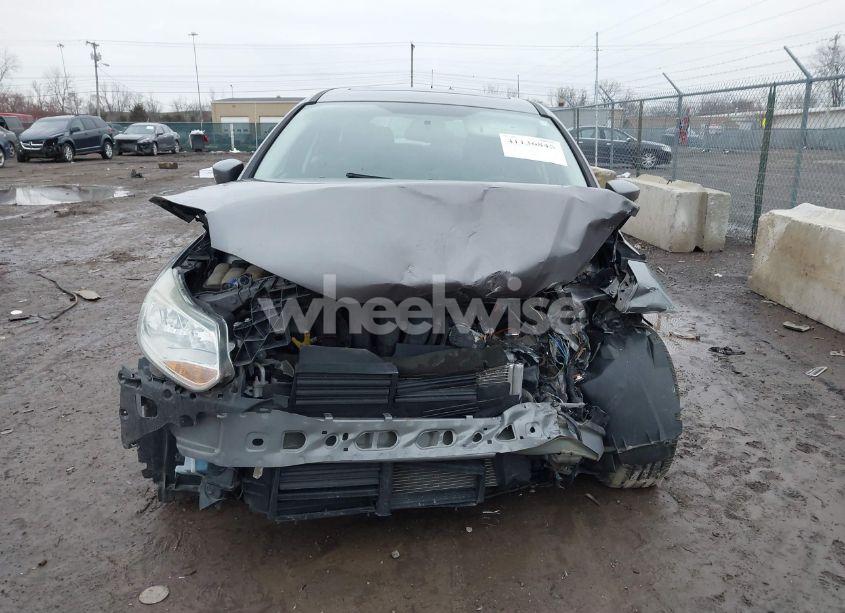 Photo 6 of 2014 Ford Focus SE (VIN 1FADP3K24EL389167)