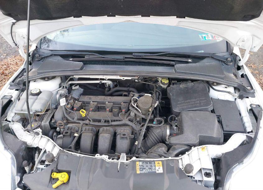 Photo 10 of 2014 Ford Focus SE (VIN 1FADP3K24EL395728)