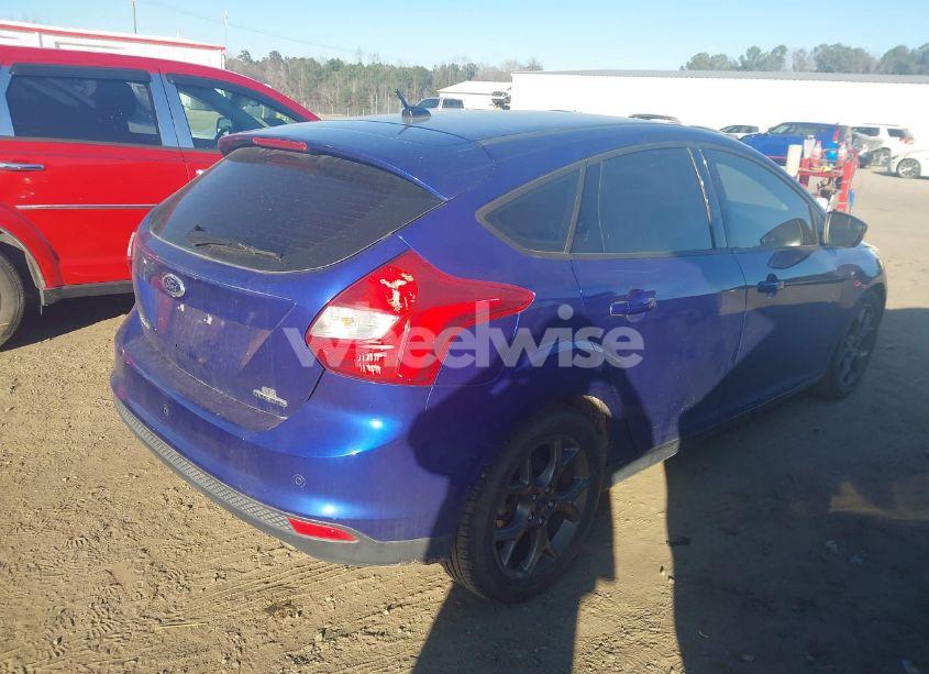 Photo 4 of 2014 Ford Focus SE (VIN 1FADP3K24EL403004)