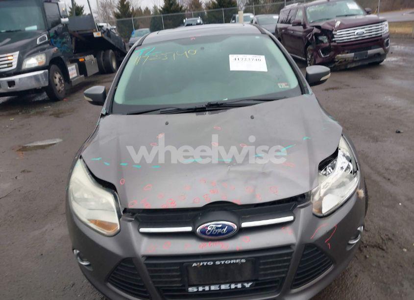 Photo 12 of 2014 Ford Focus SE (VIN 1FADP3K24EL409692)