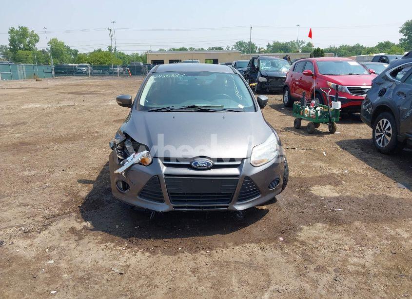 Photo 11 of 2014 Ford Focus SE (VIN 1FADP3K24EL411488)
