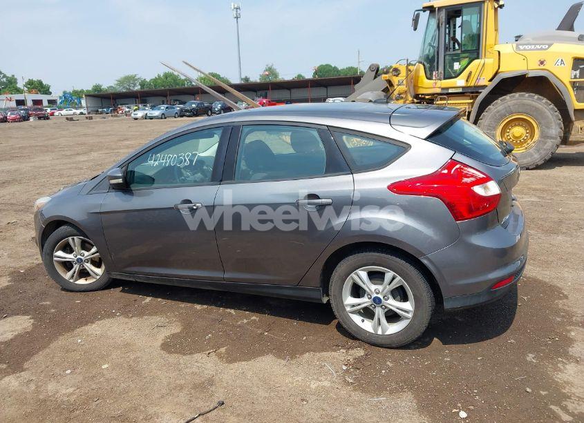 Photo 13 of 2014 Ford Focus SE (VIN 1FADP3K24EL411488)