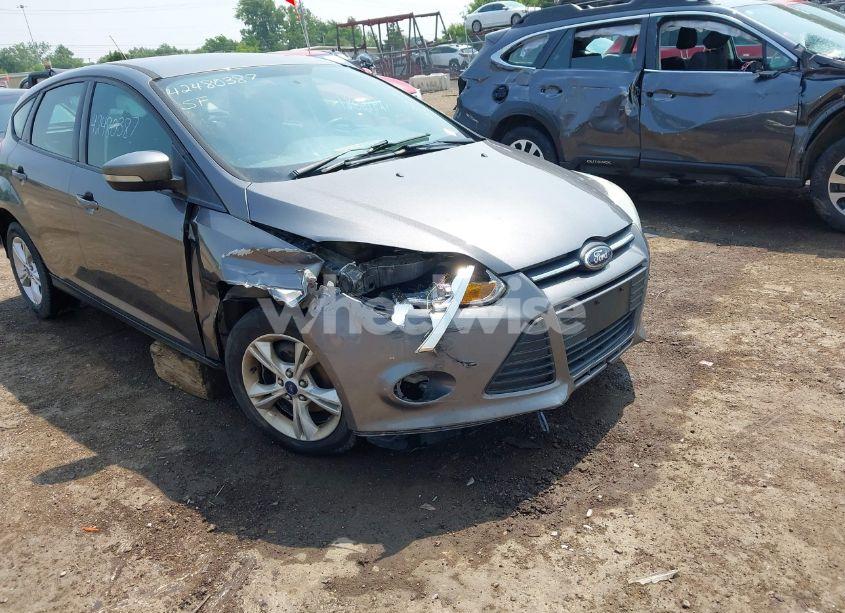 Photo 6 of 2014 Ford Focus SE (VIN 1FADP3K24EL411488)