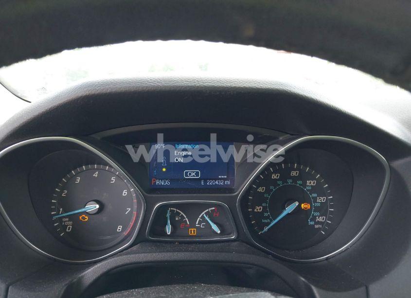 Photo 7 of 2014 Ford Focus SE (VIN 1FADP3K24EL443910)