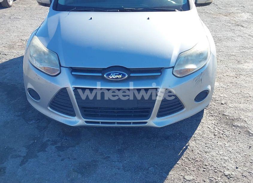 Photo 6 of 2014 Ford Focus SE (VIN 1FADP3K24EL447259)