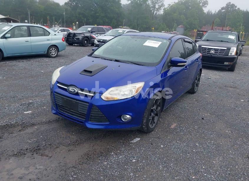 Photo 2 of 2014 Ford Focus SE (VIN 1FADP3K24EL463722)