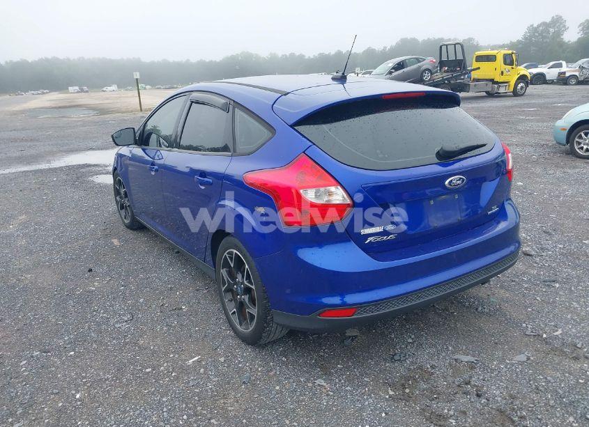 Photo 3 of 2014 Ford Focus SE (VIN 1FADP3K24EL463722)