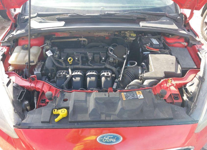 Photo 10 of 2015 Ford Focus SE (VIN 1FADP3K24FL327365)