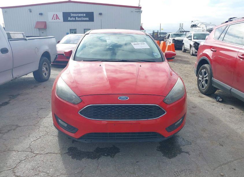 Photo 13 of 2015 Ford Focus SE (VIN 1FADP3K24FL327365)