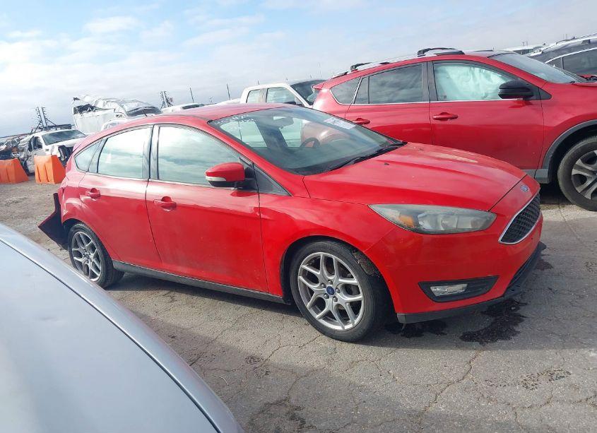 Photo 14 of 2015 Ford Focus SE (VIN 1FADP3K24FL327365)