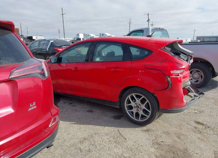 Photo 15 of 2015 Ford Focus SE (VIN 1FADP3K24FL327365)