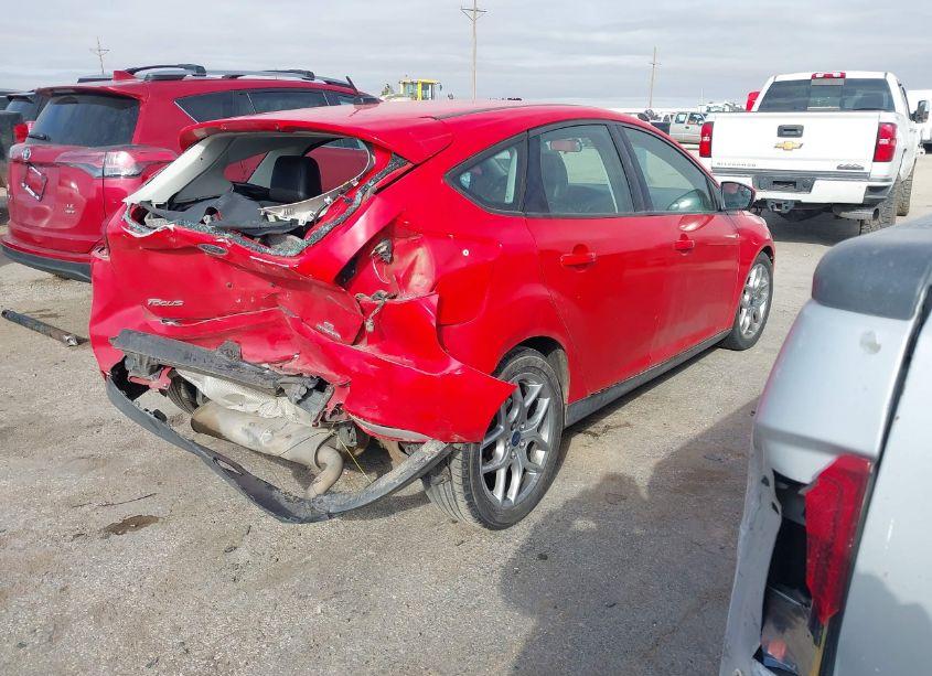 Photo 4 of 2015 Ford Focus SE (VIN 1FADP3K24FL327365)