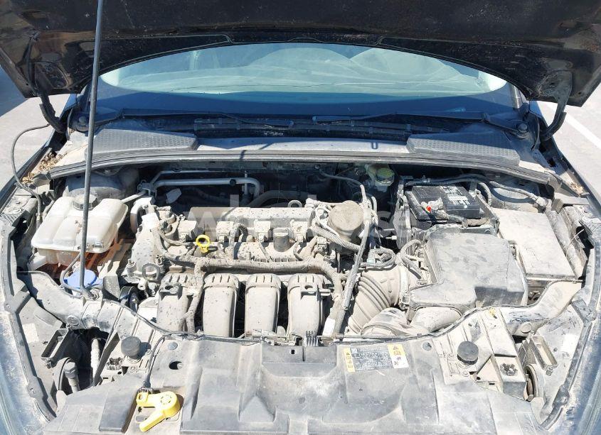 Photo 10 of 2015 Ford Focus SE (VIN 1FADP3K24FL361368)