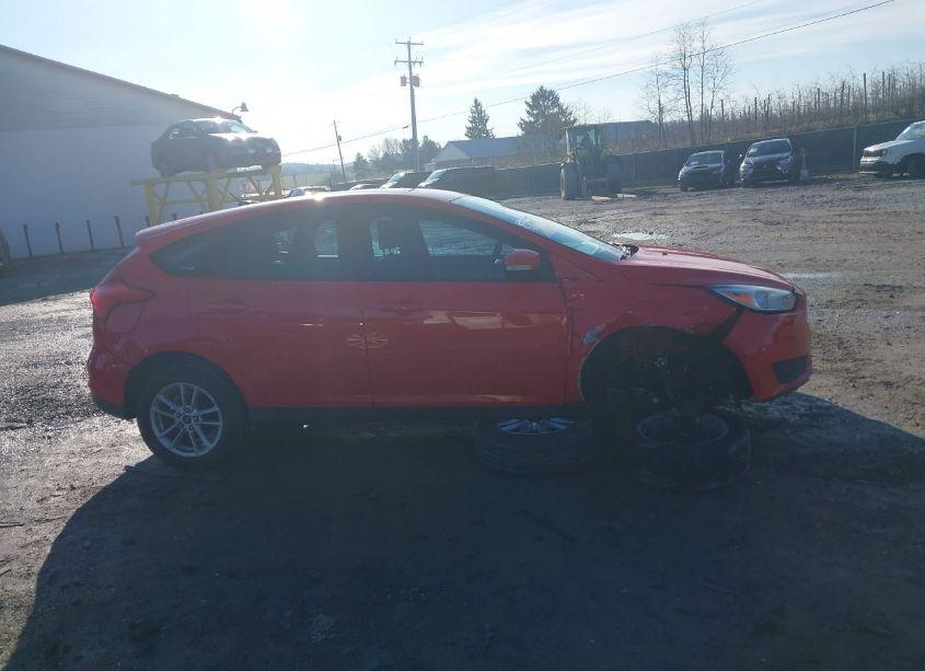 Photo 13 of 2015 Ford Focus SE (VIN 1FADP3K24FL372287)