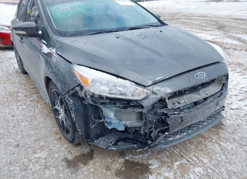 Photo 6 of 2015 Ford Focus SE (VIN 1FADP3K24FL384245)