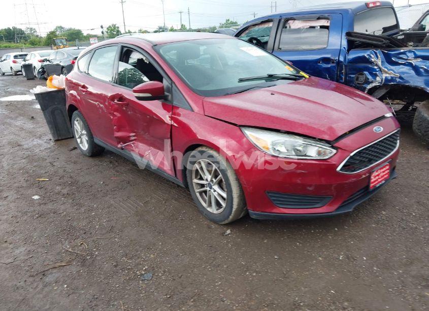 2016 Ford Focus SE (VIN 1FADP3K24GL233522) main photo
