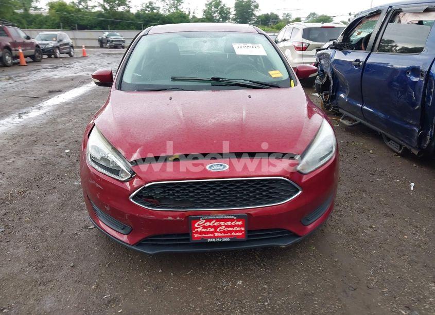 Photo 12 of 2016 Ford Focus SE (VIN 1FADP3K24GL233522)
