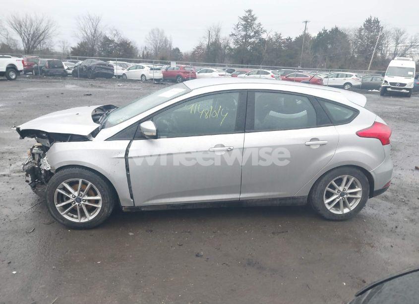 Photo 15 of 2016 Ford Focus SE (VIN 1FADP3K24GL283076)