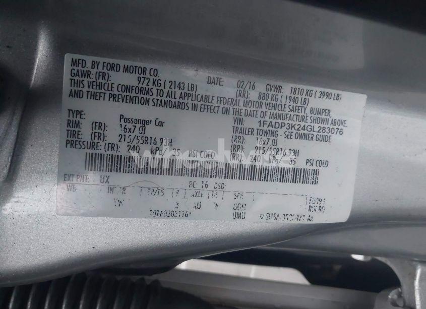 Photo 9 of 2016 Ford Focus SE (VIN 1FADP3K24GL283076)