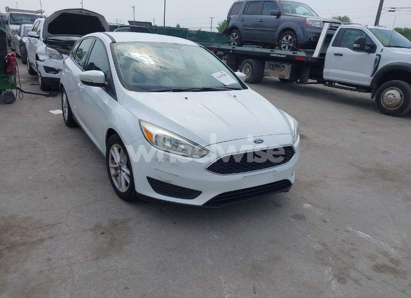 Photo 6 of 2016 Ford Focus SE (VIN 1FADP3K24GL325181)