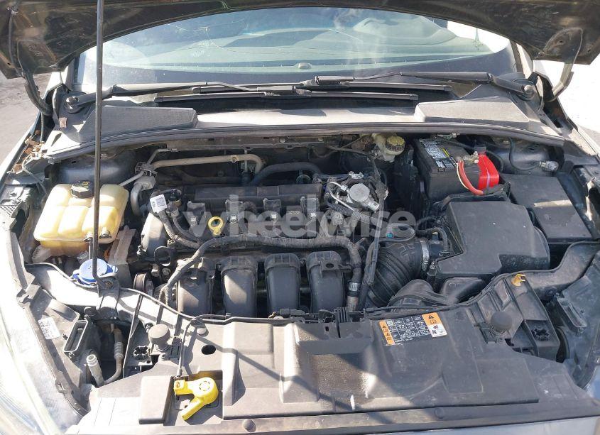 Photo 8 of 2016 Ford Focus SE (VIN 1FADP3K24GL340182)