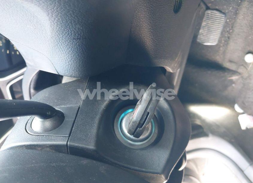 Photo 9 of 2016 Ford Focus SE (VIN 1FADP3K24GL340182)