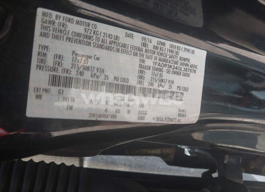 Photo 9 of 2016 Ford Focus SE (VIN 1FADP3K24GL387678)