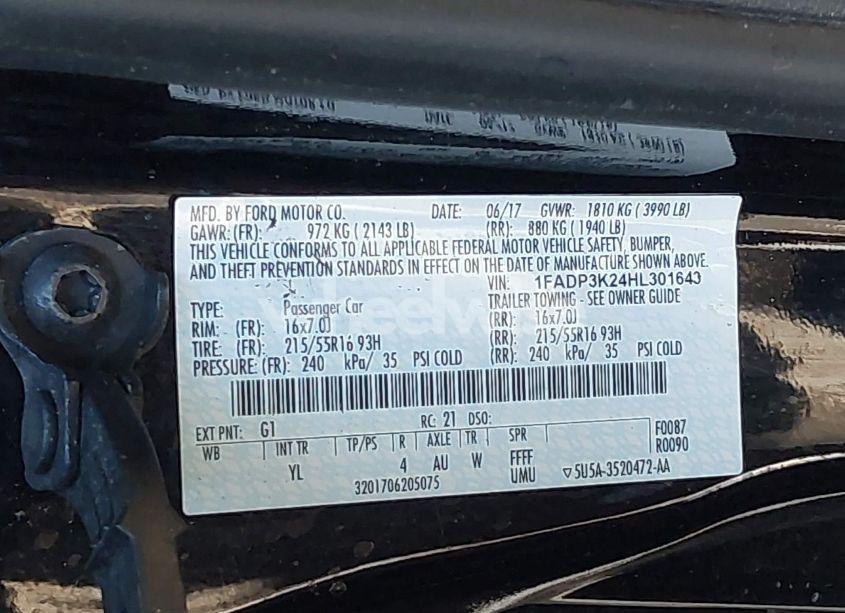 Photo 9 of 2017 Ford Focus SE (VIN 1FADP3K24HL301643)