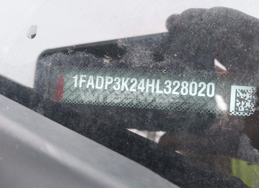 Photo 9 of 2017 Ford Focus SE (VIN 1FADP3K24HL328020)